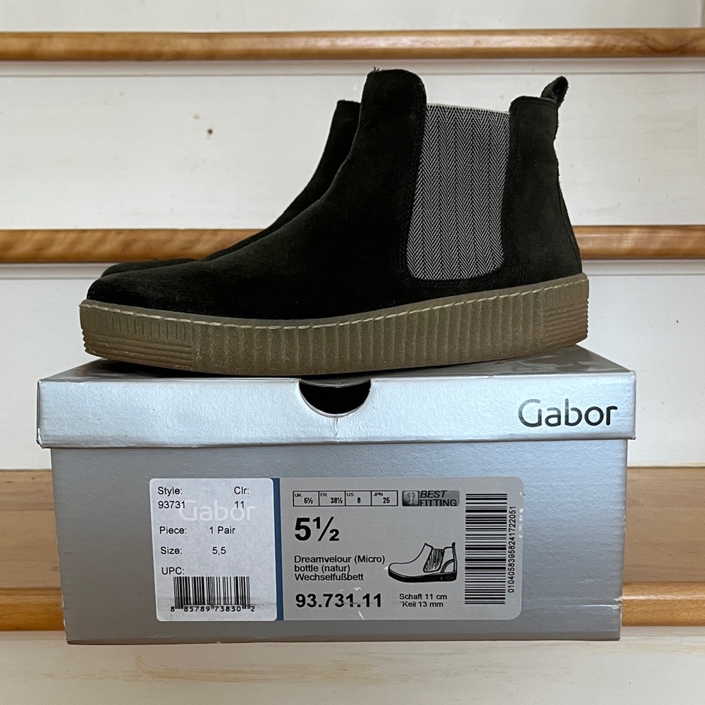 Gabor Green Suede Chelsea Boots